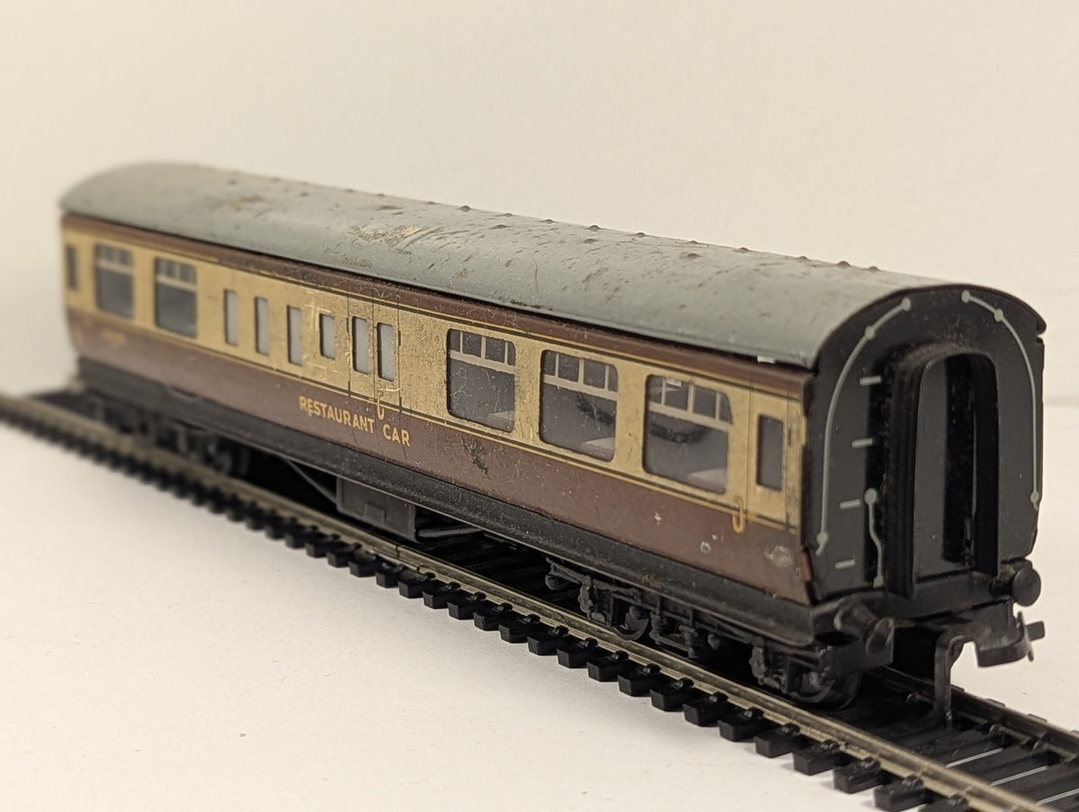 Hornby Dublo OO Gauge BR (WR) Restaurant Car Passenger Coach W 9572