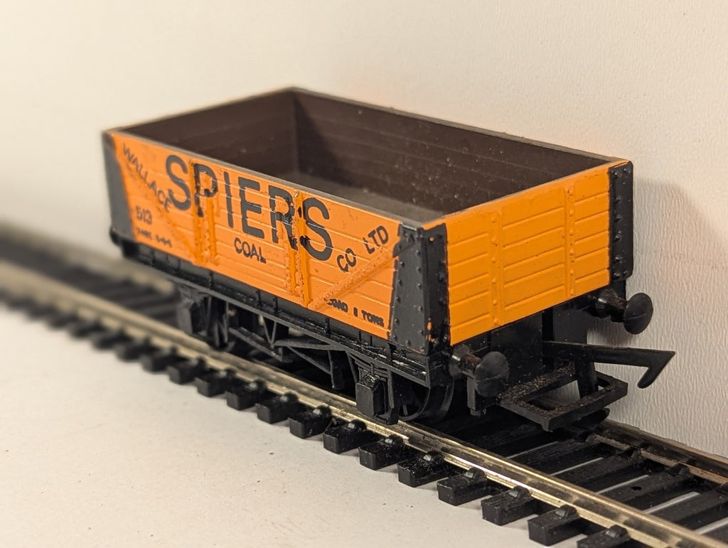 Graham Farish OO Gauge 5 Plank Open Wagon 513 Wallace Spiers