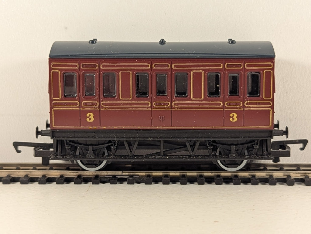 Hornby OO Gauge LMS 4-Wheel Coach Passenger Coach LMS Maroon R112