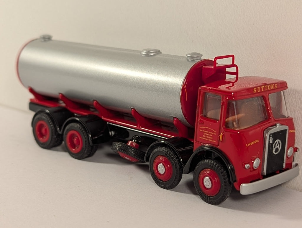 EFE Atkinson 8-Wheel Tanker – Suttons Livery – 1:76 Scale
