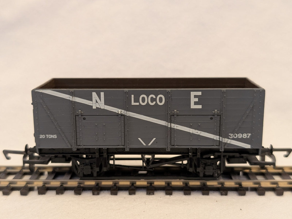 Hornby OO Gauge LNER 20 Ton Loco Coal Wagon Goods Wagon 30987 LNER
