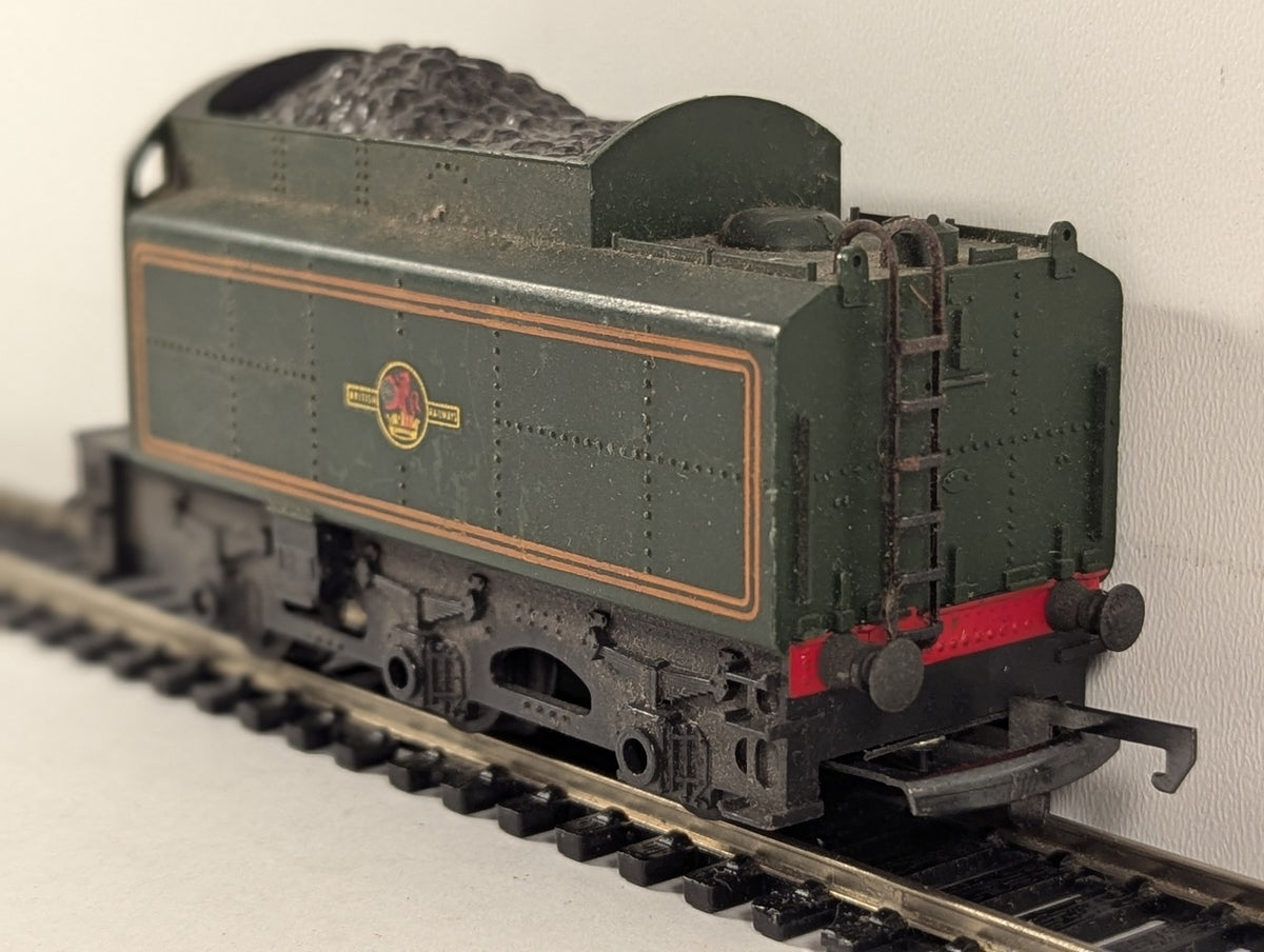 Tri-ang OO Gauge BR 6-Wheel Tender BR Green
