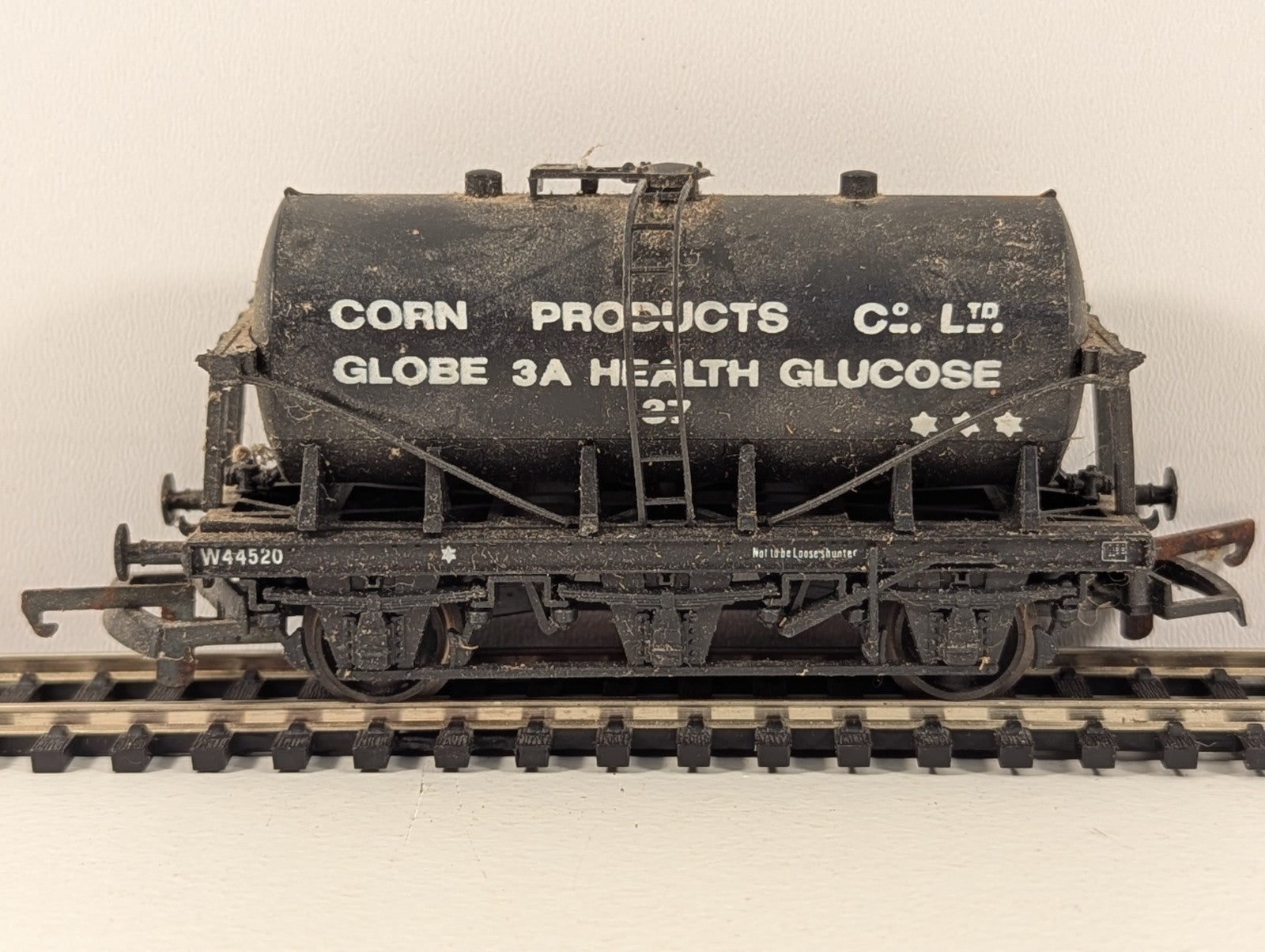 Lima 305640W OO Gauge 6-Wheeled Tank Wagon – Corn Products Co Ltd