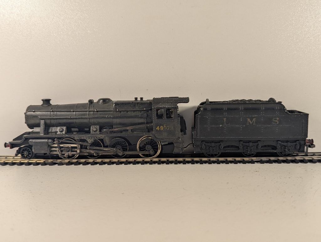 Hornby Dublo OO Gauge Stanier Class 8F 2-8-0 Steam Locomotive 48073 Black 2224