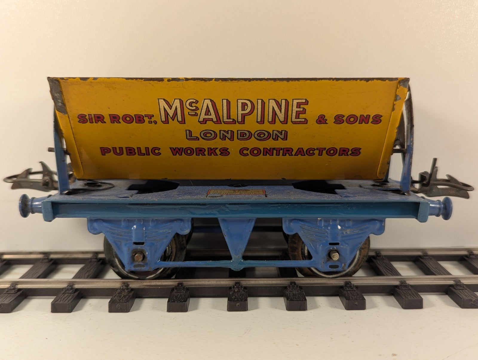 Hornby O Gauge McAlpine & Sons Side Tipping Wagon