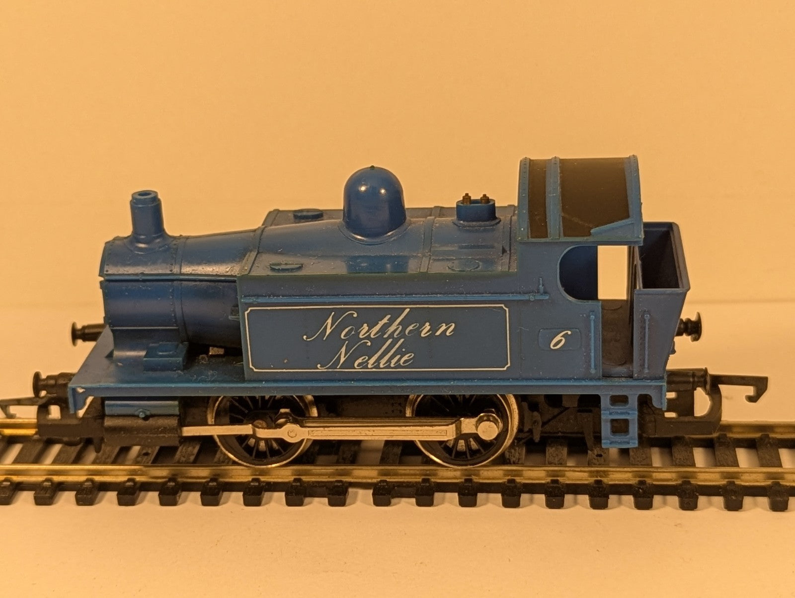 Hornby R758 OO Gauge Northern Nellie Class 101 0-4-0 Tank Blue