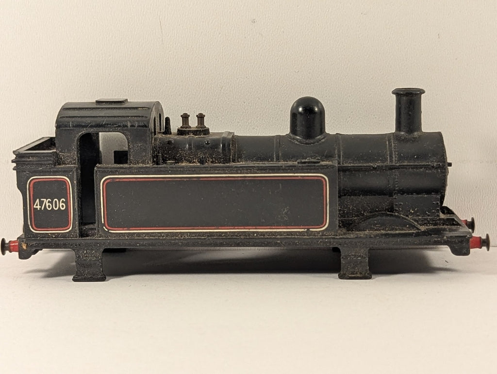 Tri-ang OO Gauge Class 3F Jinty 0-6-0T Locomotive Body 47606 BR Lined Black R52
