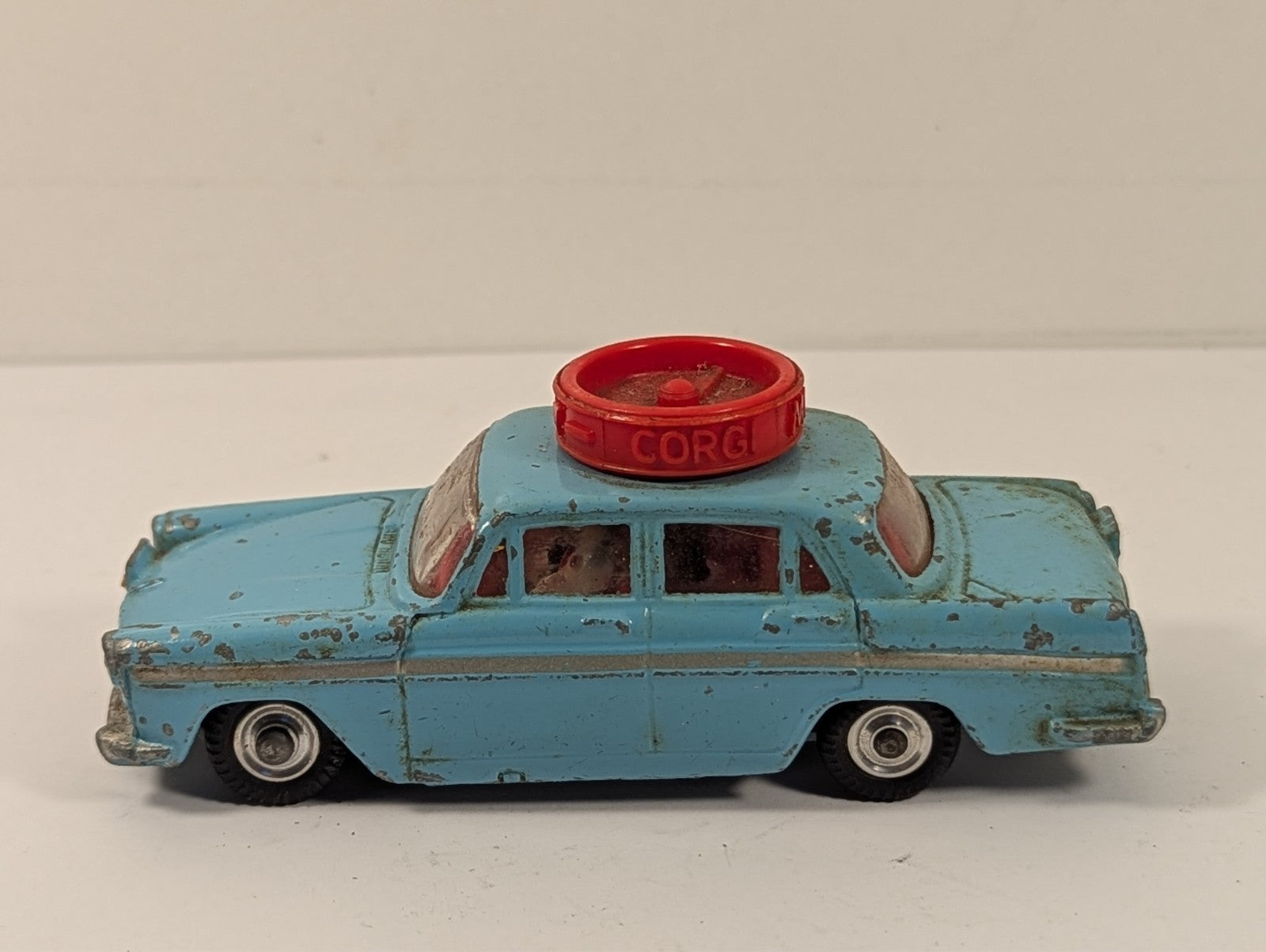 Corgi Toys 236 Austin A60 Motor School Car 1:43 Scale - Chipped Paint