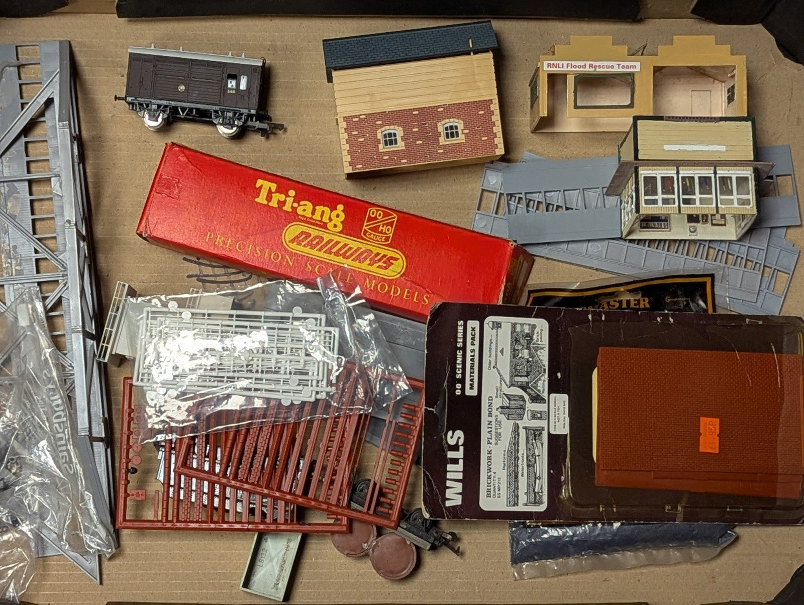 OO Gauge Job Lot of Model Railway Spares