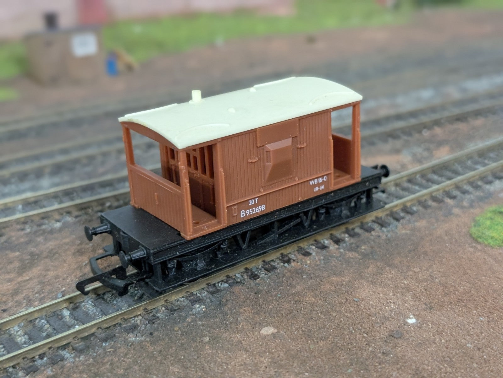 Tri-ang R218 OO Gauge BR 20T Brake Van B952698