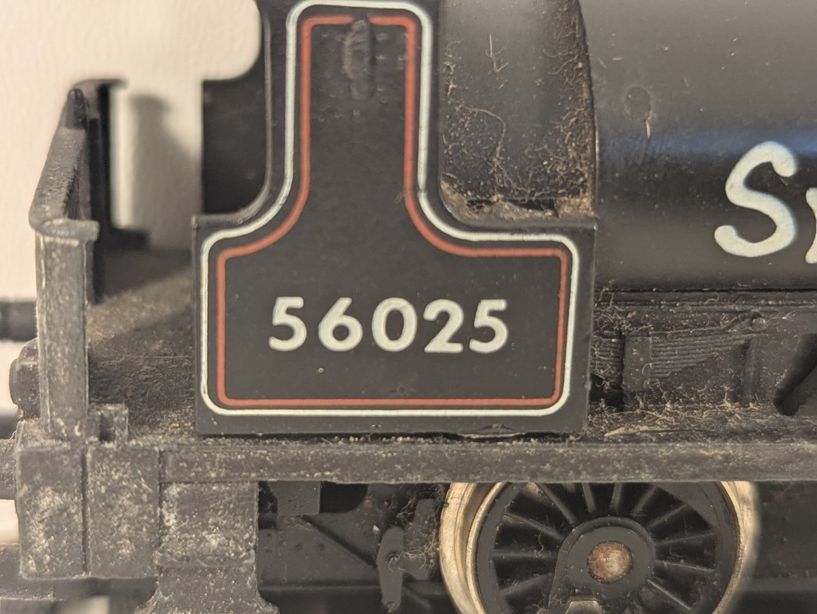 Hornby OO Gauge Class 0F Pug 'Smokey Joe' Locomotive 56025 BR Black