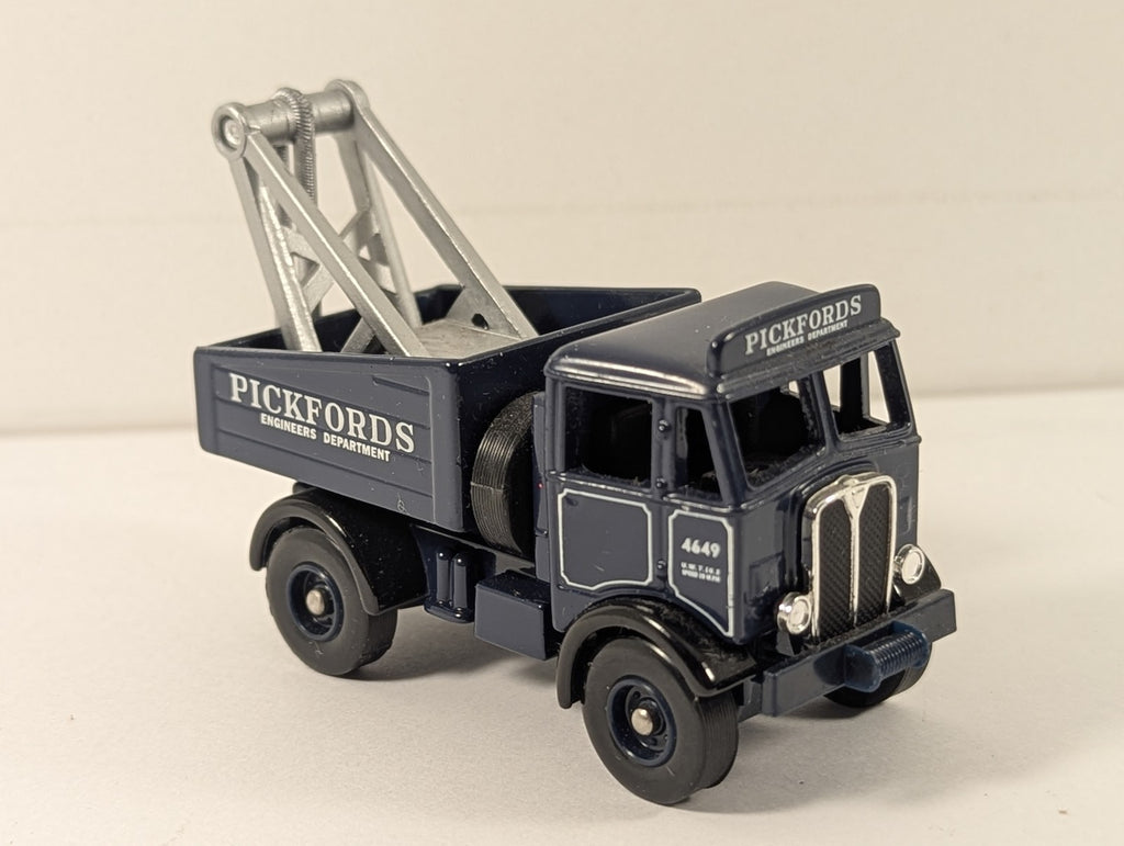 Lledo AEC Breakdown Truck Die-cast Model 4649 Pickfords Engineers Department