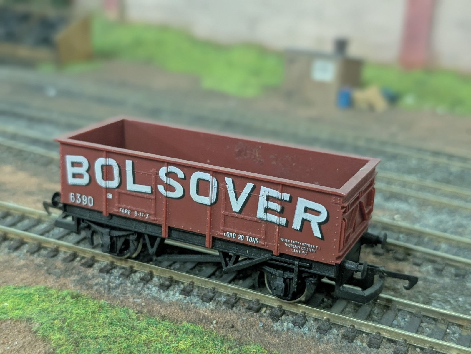 Hornby R136 OO Gauge Bolsover 20 Ton Steel Mineral Wagon No. 6390