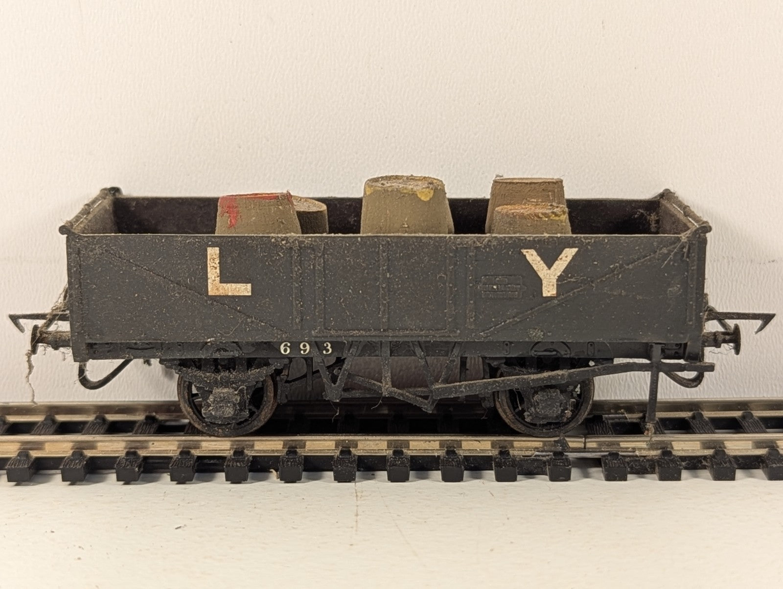 Kitbuilt OO Gauge L&Y 5-Plank Open Wagon Goods Wagon 693