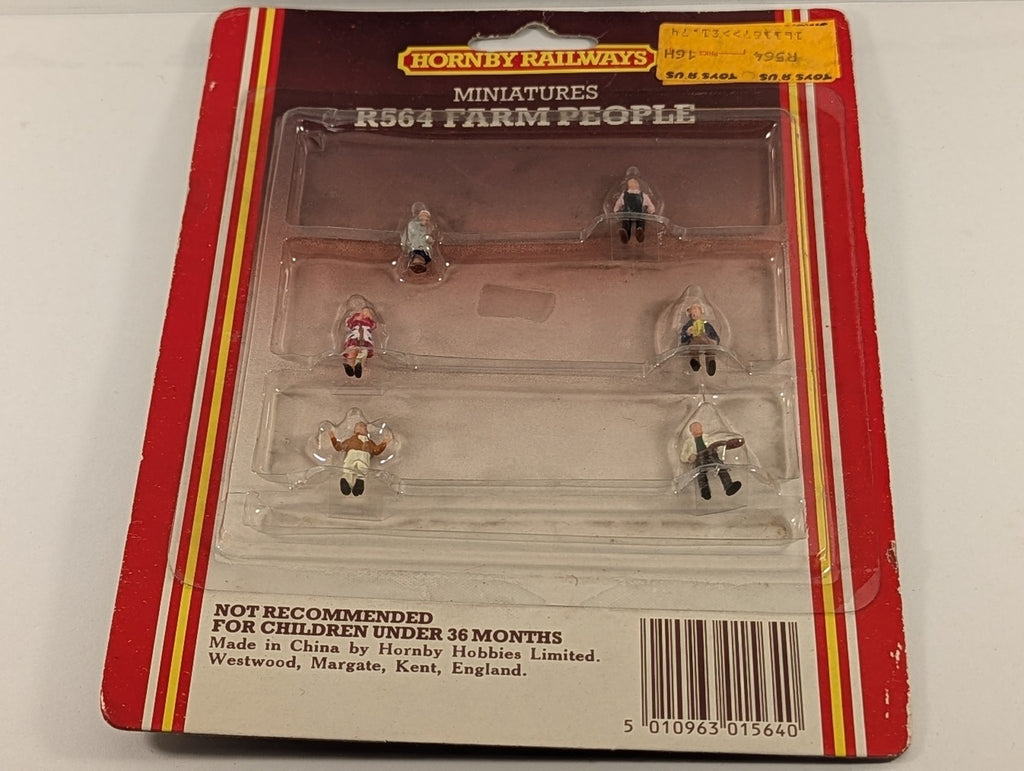 Hornby OO Gauge Farm People Figures R564