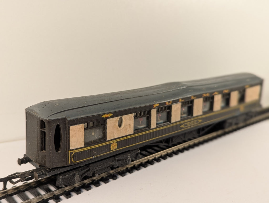 Graham Farish OO Gauge Pullman Coach Iolanthe Boxed