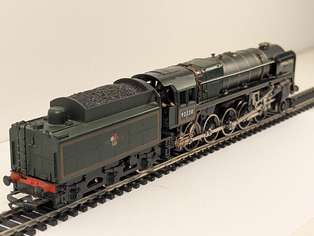 Hornby BR Class 9F "Evening Star" No.92220 2-10-0 Steam Locomotive OO Gauge