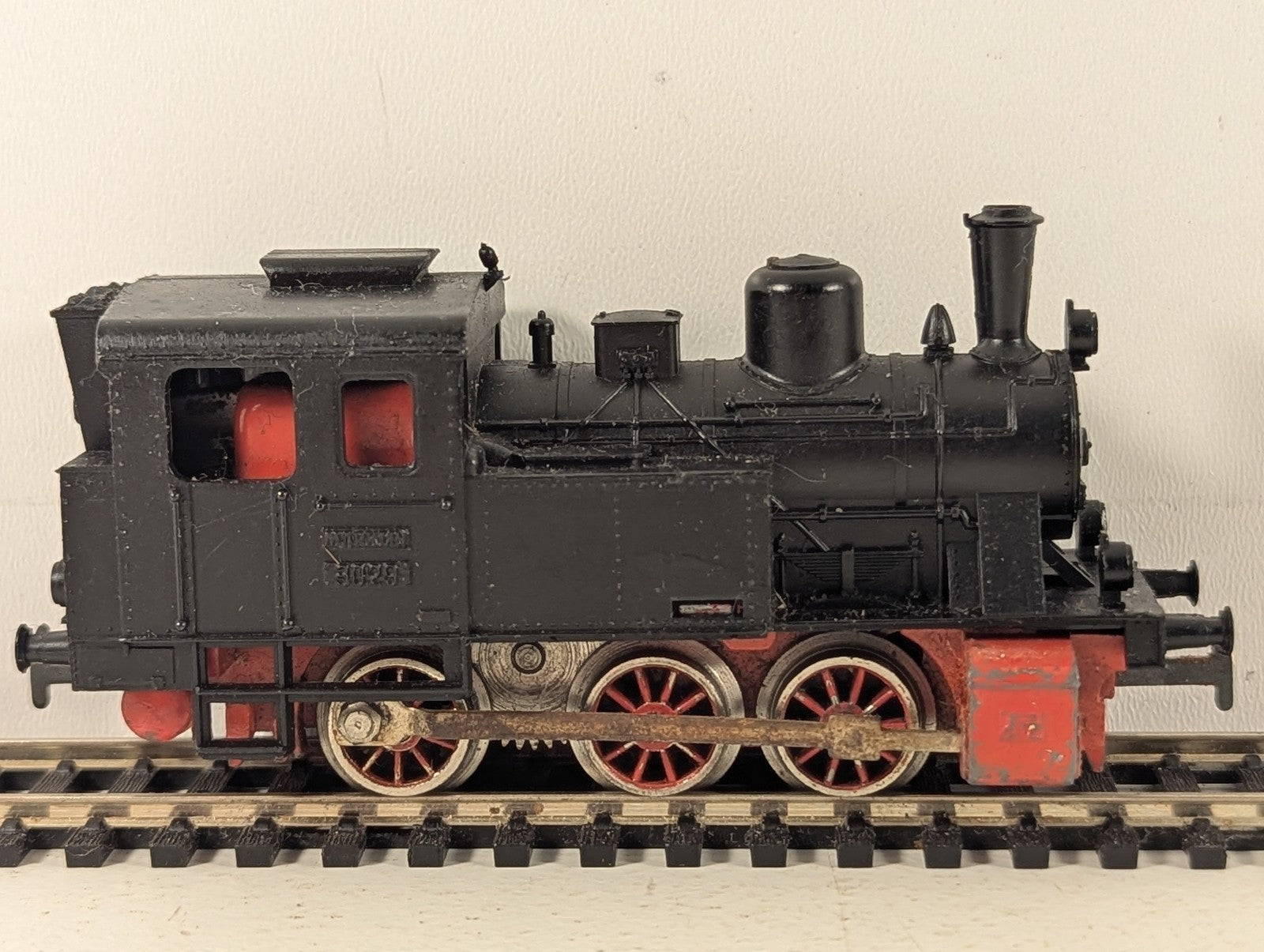Märklin HO Gauge Class 89 0-6-0 Tank Locomotive Steam Locomotive 3029 DB Black