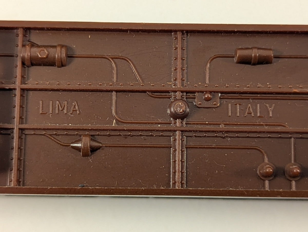 Lima HO Gauge GWR Chocolate & Cream Passenger Coach