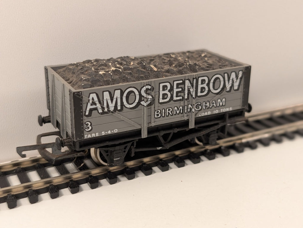 Wrenn W5067 “Amos Benbow” 5-Plank Open Wagon – OO Gauge