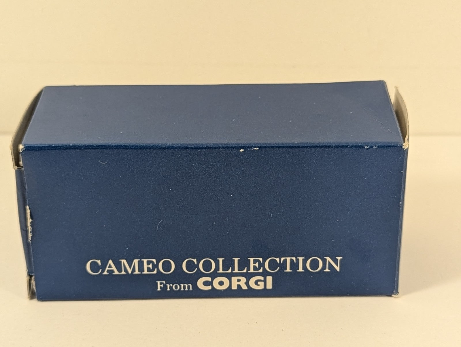 Corgi Cameo Collection Morris Tanker Truck Wm Butler and Co Bristol Ltd