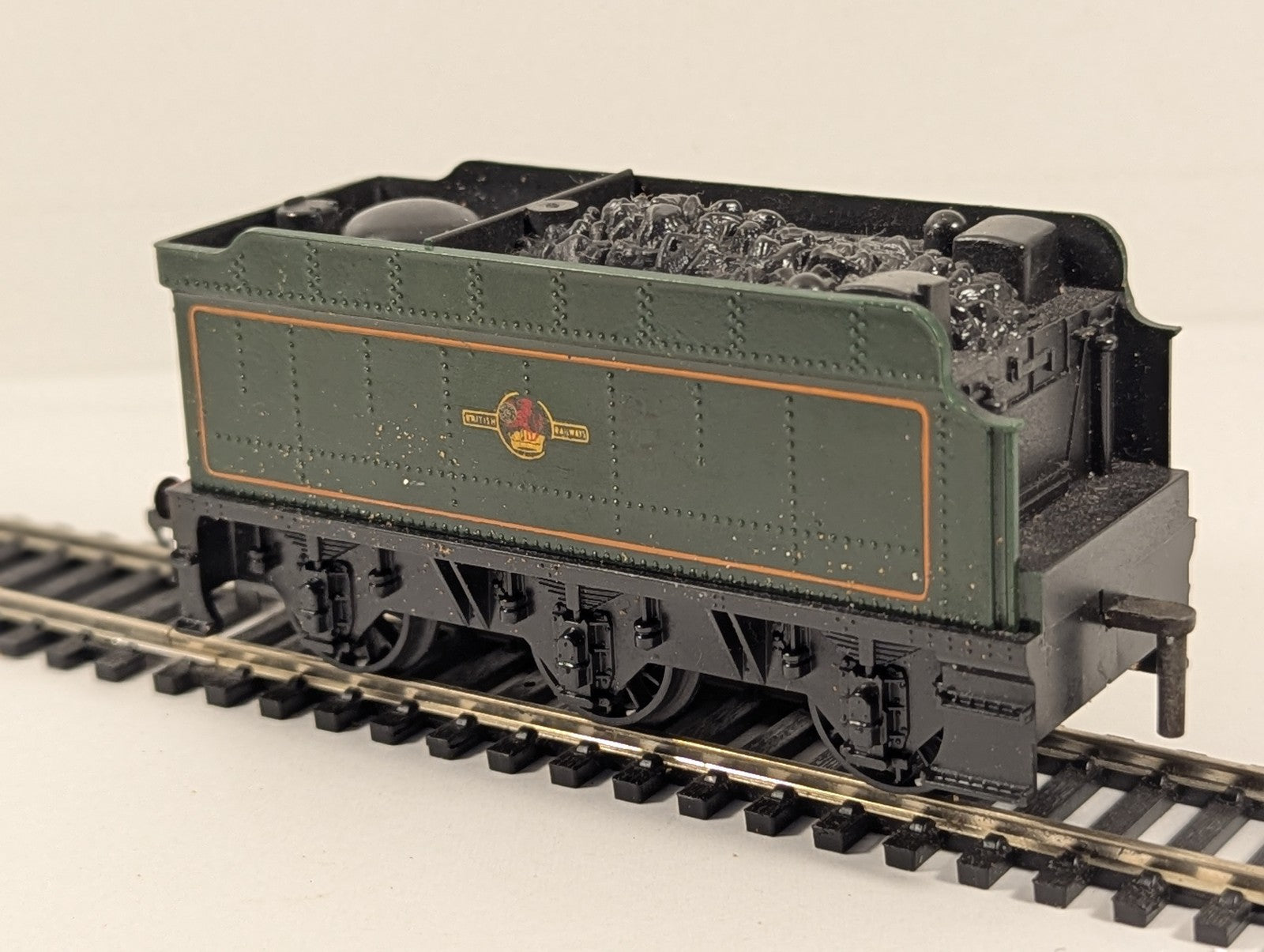 Tri-ang OO Gauge BR 6-Wheel Tender BR Green