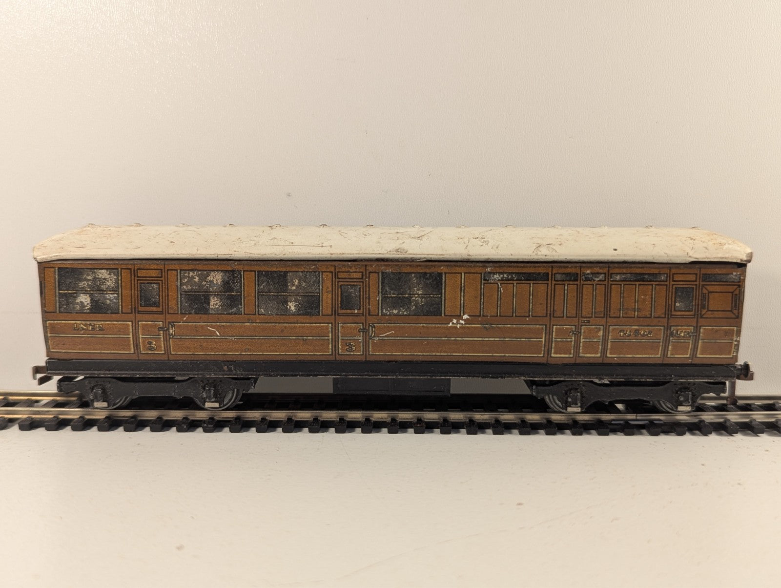 Hornby Dublo OO Gauge LNER Teak Brake Third Coach