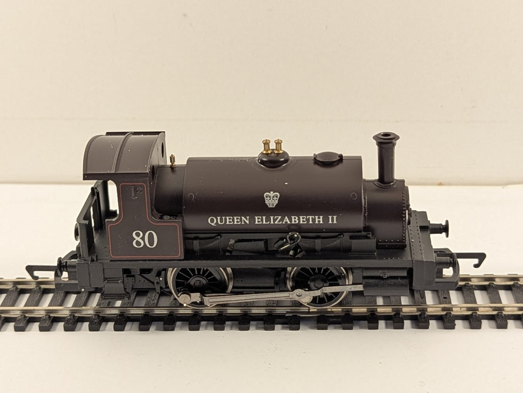 Hornby OO Gauge Class 0F 0-4-0ST Queen Elizabeth II Steam Locomotive