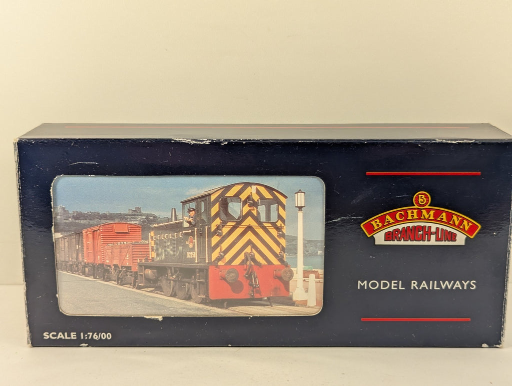 Bachmann Branchline 31-341 OO Gauge Class 04 Shunter - Poor Runner Boxed