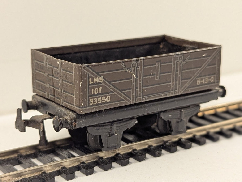 Trix OO Gauge LMS 5 Plank Open Mineral Wagon