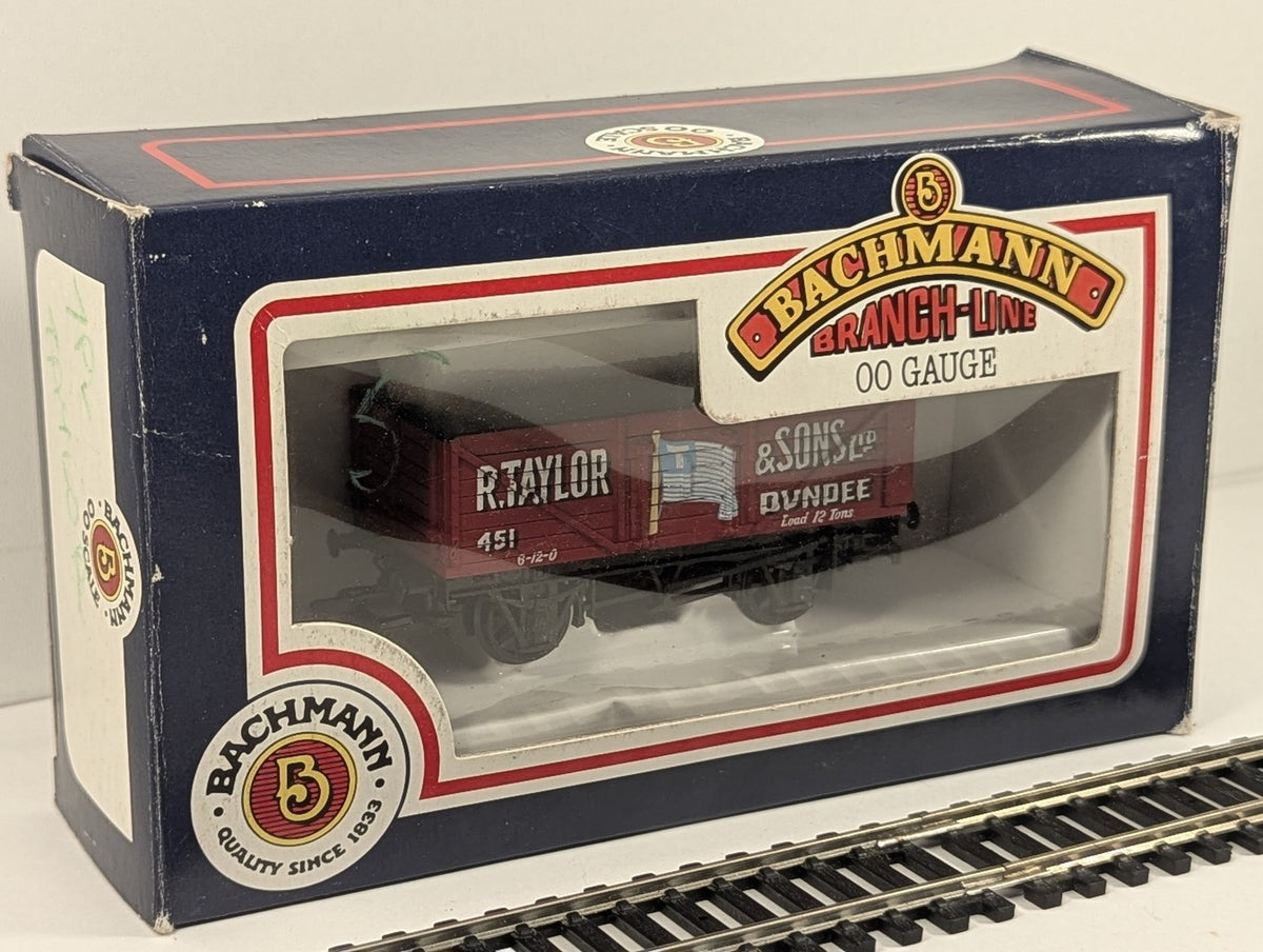 Bachmann OO Gauge 7 Plank Open Wagon R. Taylor & Sons Ltd 451
