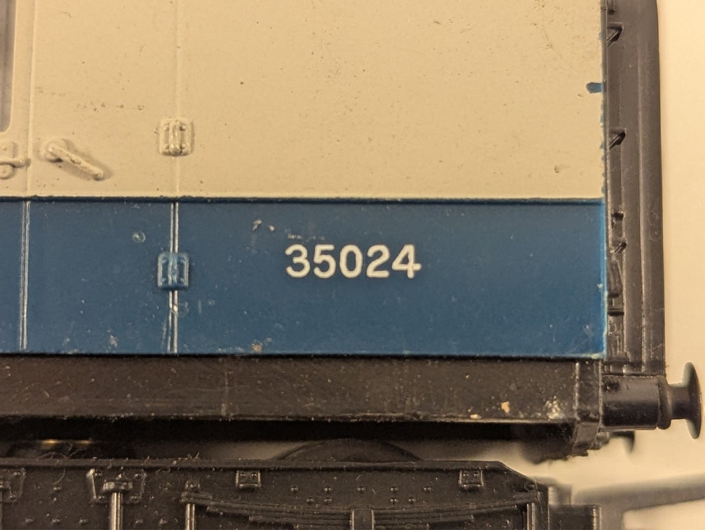 Tri-ang OO Gauge BR Blue/Grey Mk1 Brake Second Coach