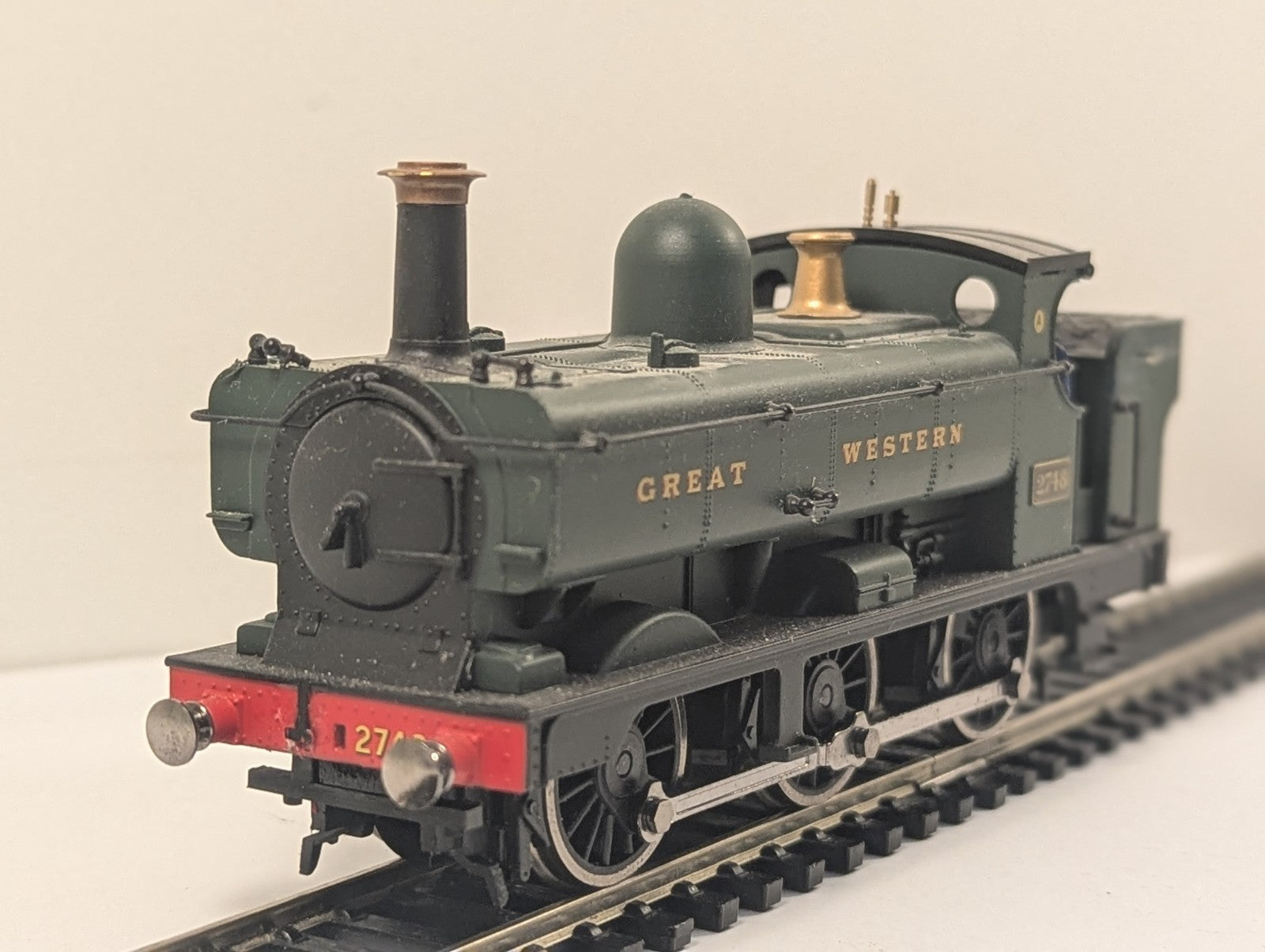 Hornby OO Gauge GWR Class 2721 0-6-0 Pannier Tank - Missing Couplings
