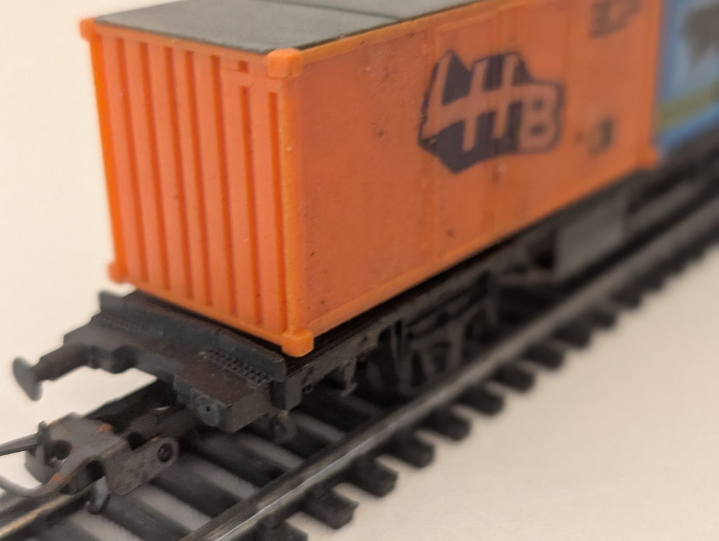Lima OO Gauge BR Mk2B Corridor W16084 – Blue & Grey