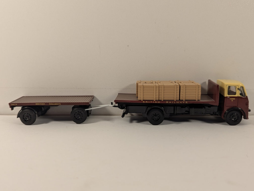 B-T Models 1:76 Leyland Beaver & Drawbar Trailer Die-cast Vehicle 1320M