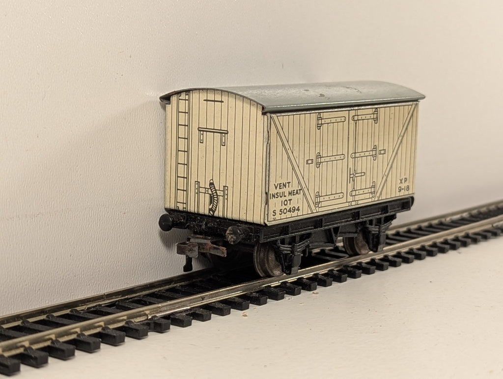 Hornby Dublo 32065 OO Gauge White D1 Meat Van - Boxed