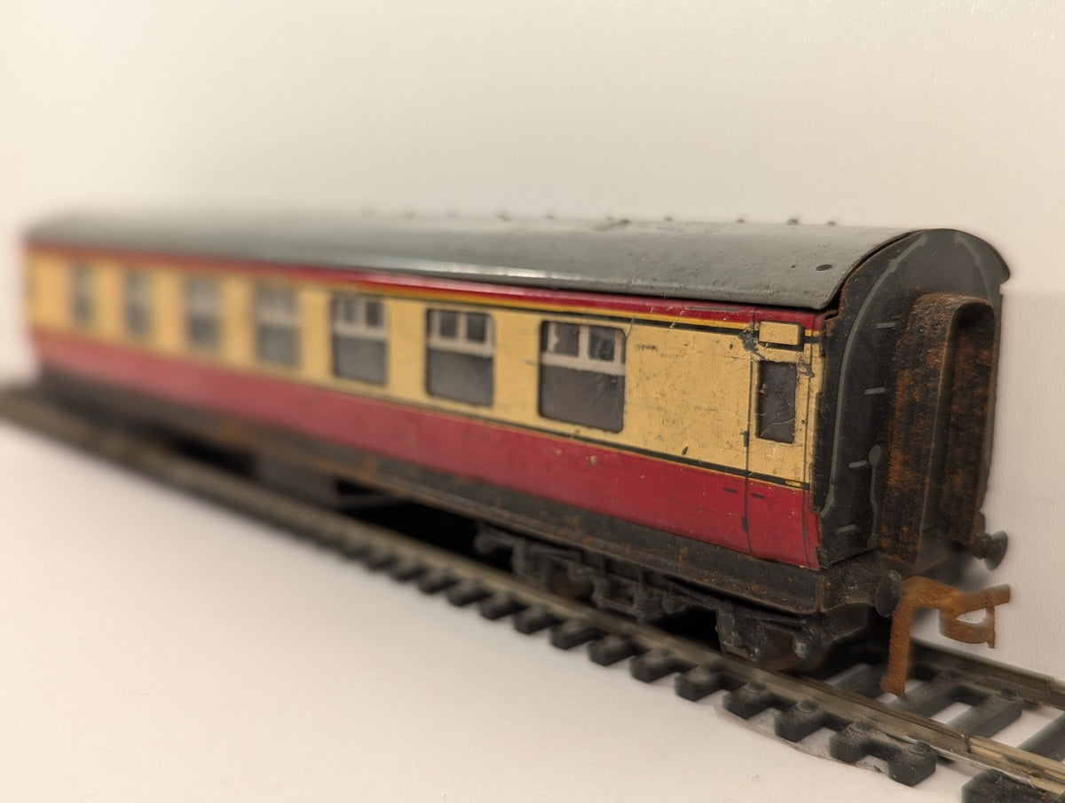 Hornby Dublo OO Gauge BR Carmine and Cream Corridor Coach Passenger Coach M 4183