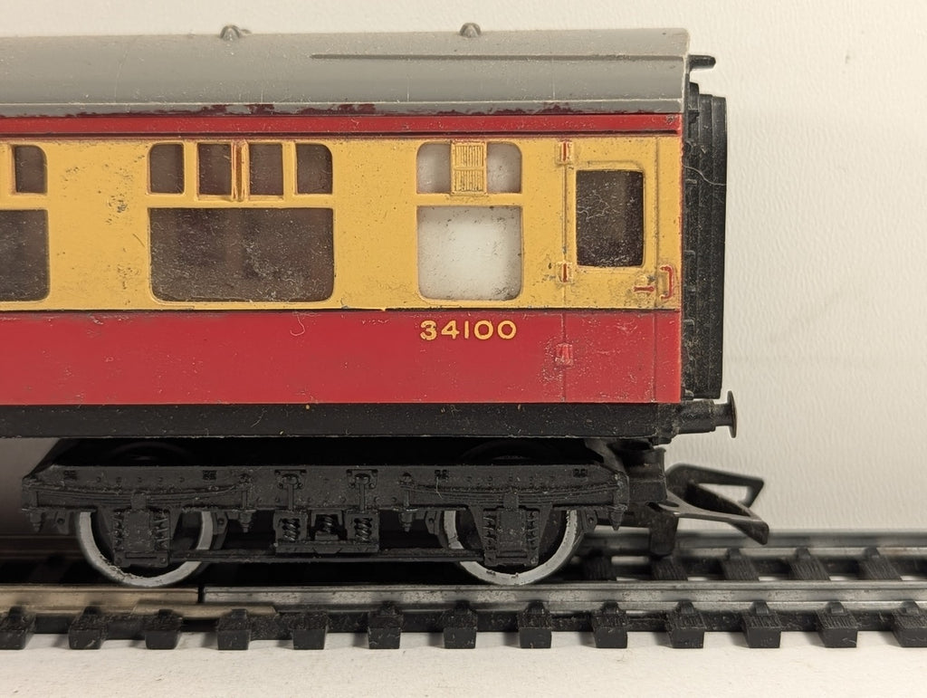 Tri-ang OO Gauge BR Mk1 Brake Second Coach Passenger Coach 34100