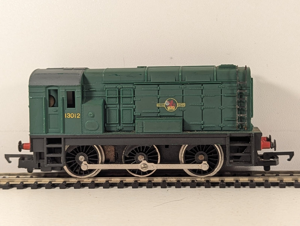 Hornby OO Gauge Class 08 Diesel Shunter Diesel Locomotive 13012 BR
