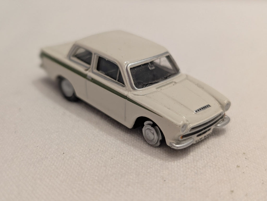 Oxford Diecast 1:76 / OO Gauge Ford Cortina Mk1 Lotus Die-cast Vehicle LLM 808D