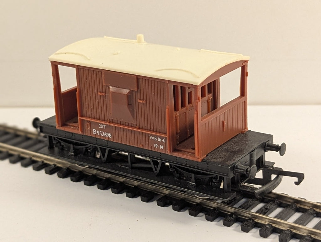 Hornby R124 OO Gauge BR 20 Ton Brake Van B952698