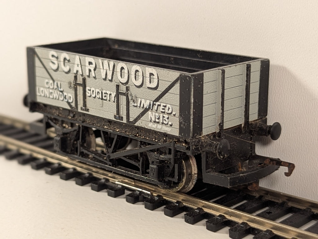 Hornby R716 OO Gauge 5-Plank Open Wagon – “Scarwood Coal, Longwood Society Ltd”