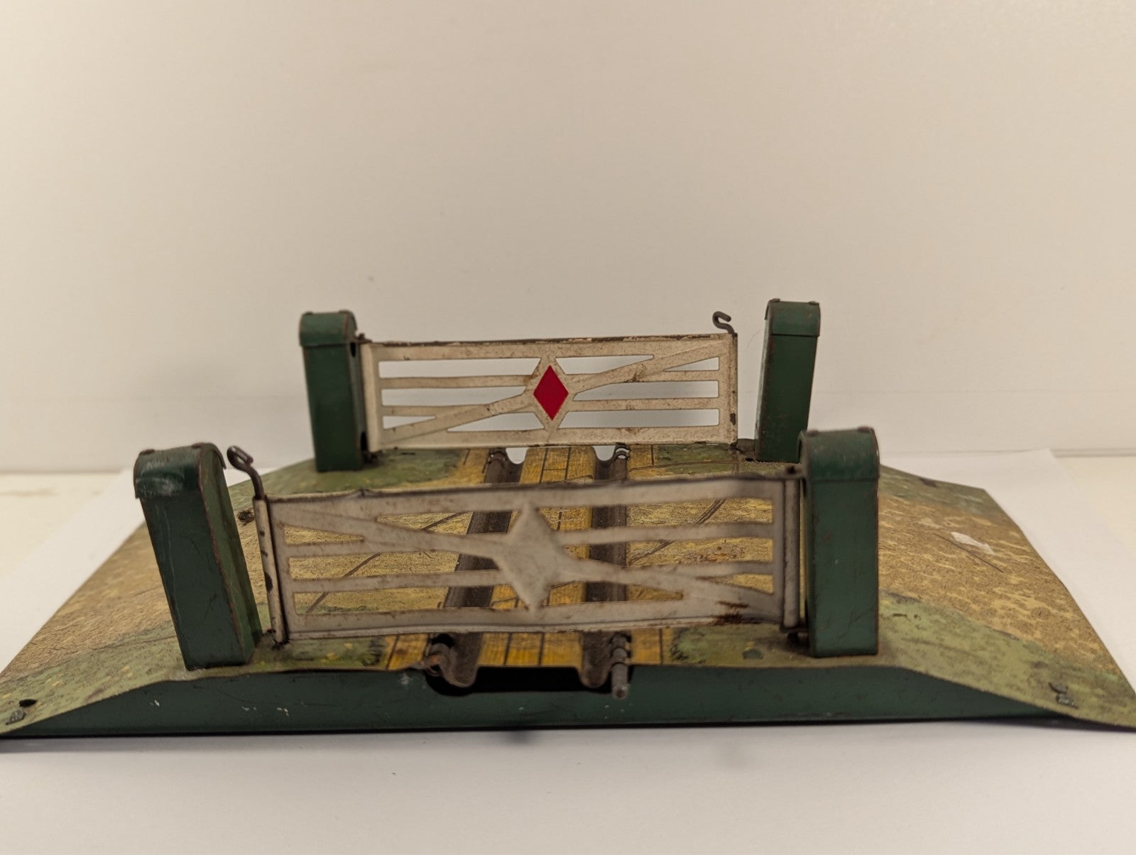 Hornby Series O Gauge No.1 Single Track Level Crossing