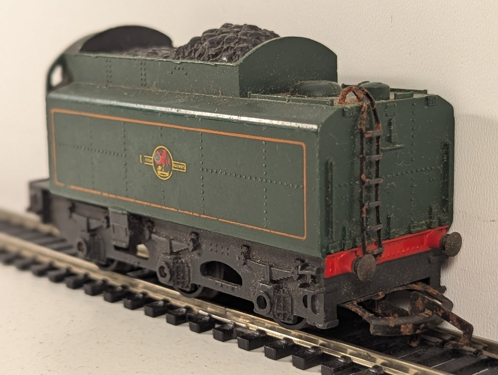 Tri-ang OO Gauge BR 6-Wheel Tender BR Green