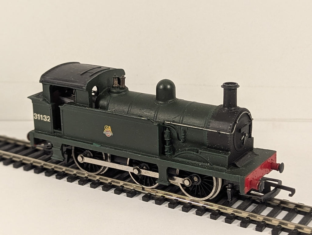Wrenn OO Gauge Class R1 0-6-0T Steam Locomotive 31132 BR Green W2205