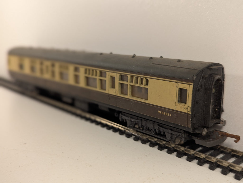 Lima OO Gauge BR Mk1 Corridor Coach Passenger Coach W24624