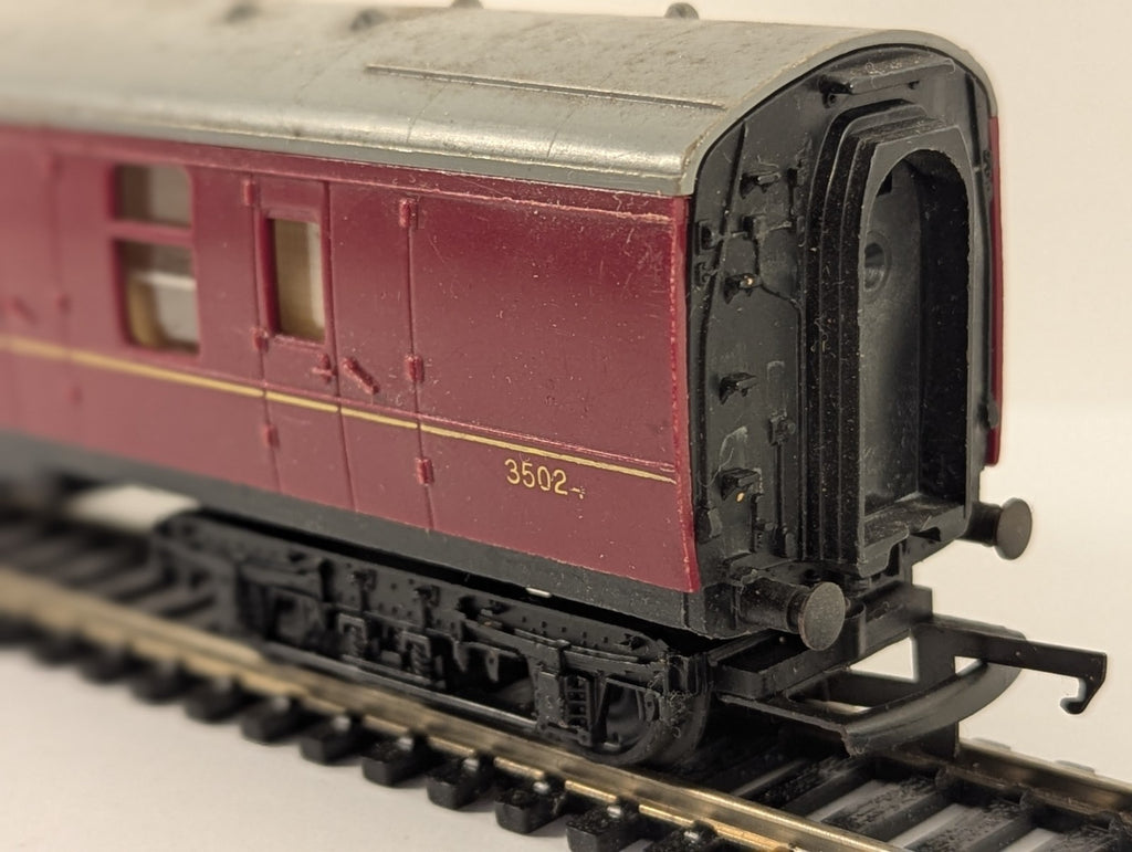 Tri-ang Hornby R423 OO Gauge Mk1 Brake Coach BR Maroon Missing Buffer