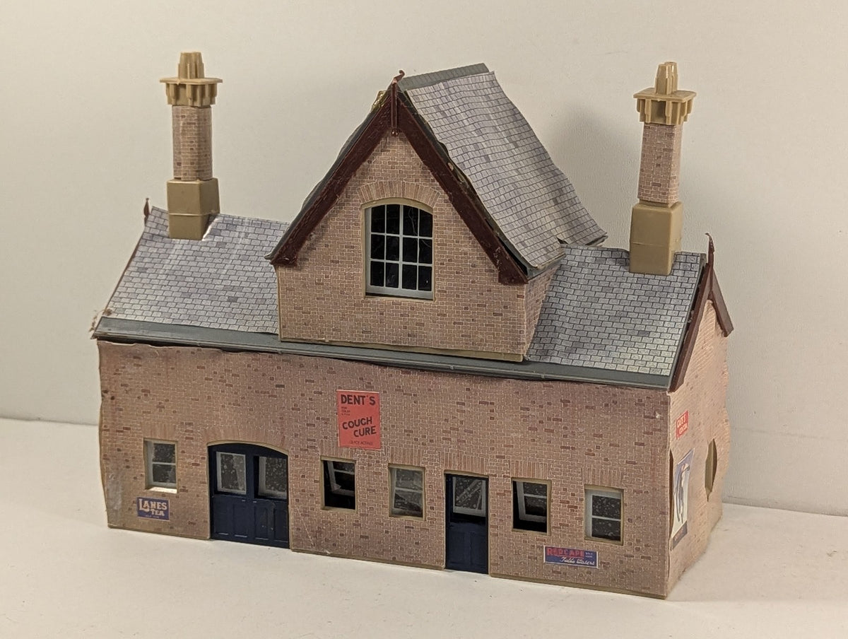 Tri-ang OO Gauge Goods Shed Buildings Brick