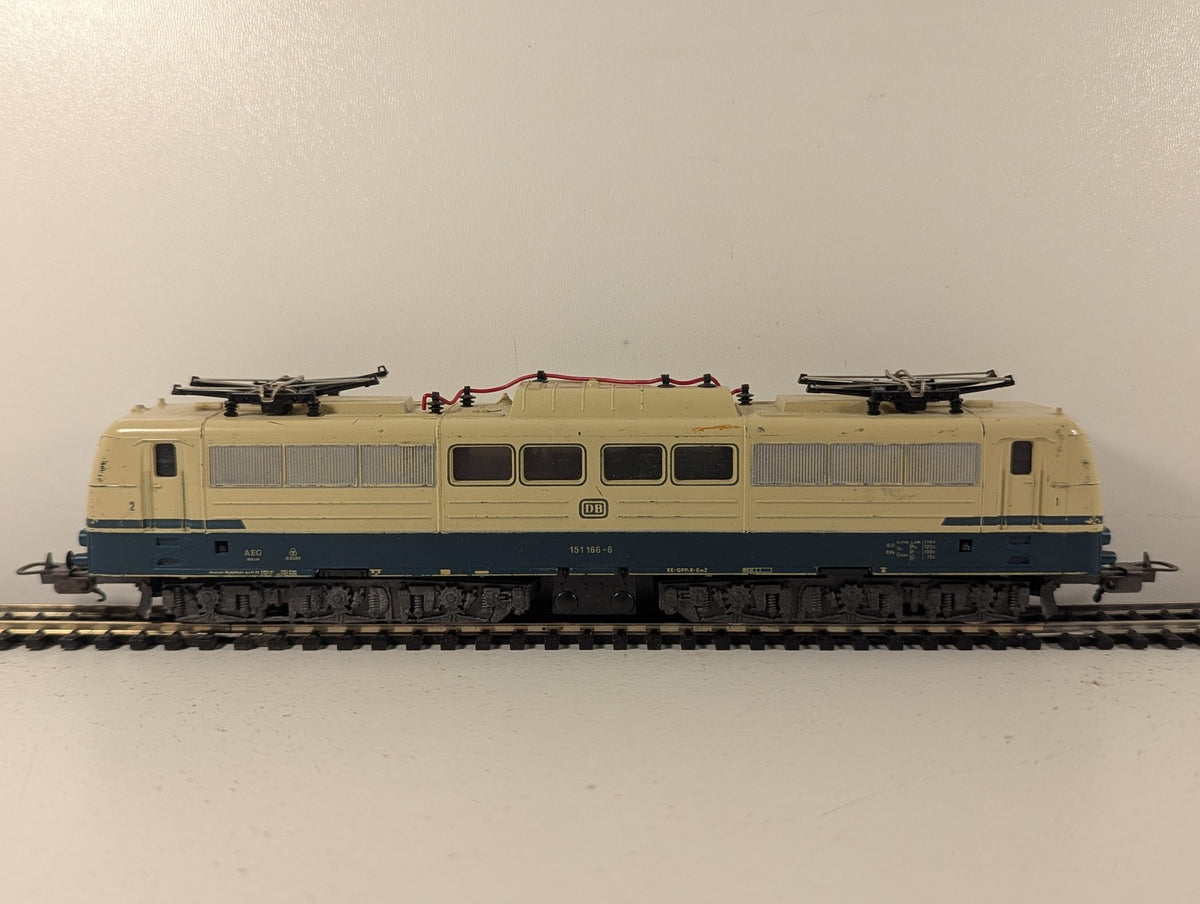 Liliput HO Scale DB Class 151 Electric Locomotive 151 166-6
