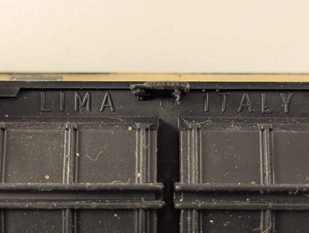 Lima OO Gauge Bogie Hopper Wagon Goods Wagon 14007 Tarmac